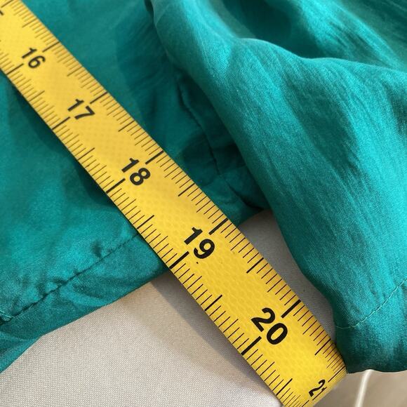 Vintage Queenie Womens Green Silk Short Sleeve Button Up Shirt Size S Secretary - Picture 4 of 10